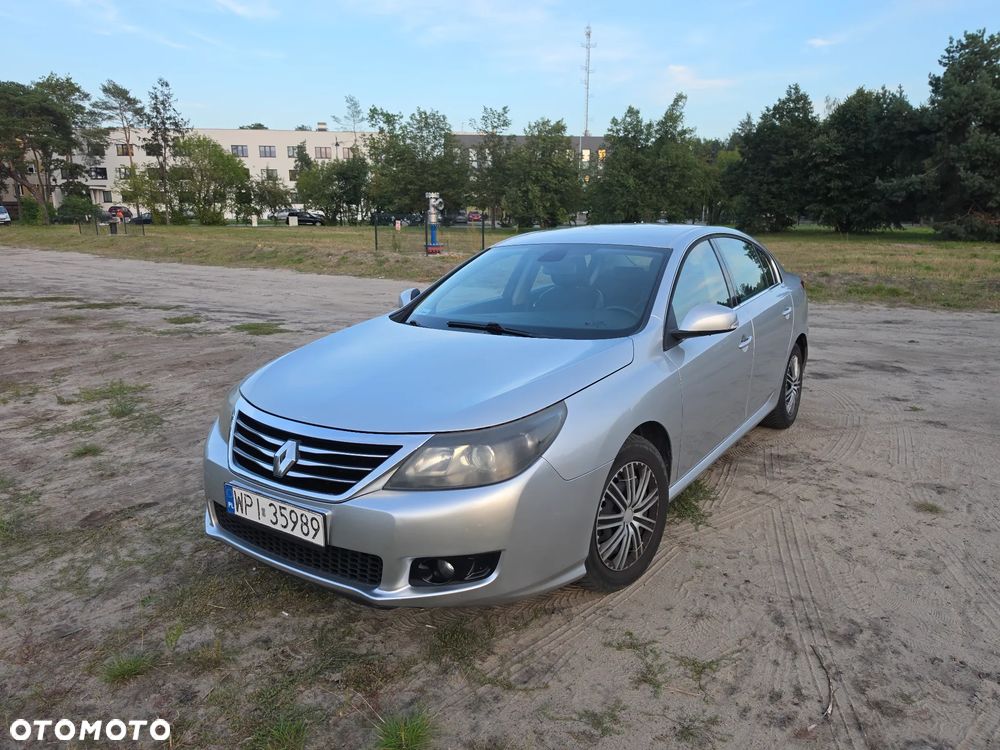 Renault Latitude - 1