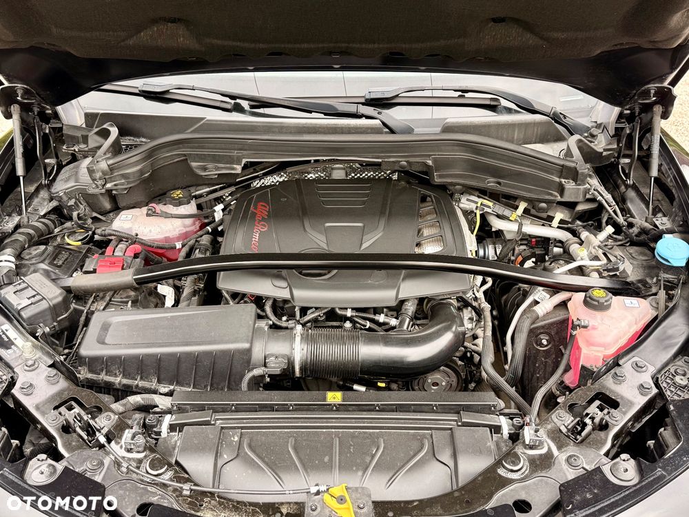 Alfa Romeo Stelvio 2.0 Turbo 16V AT8-Q4 Estrema - 31