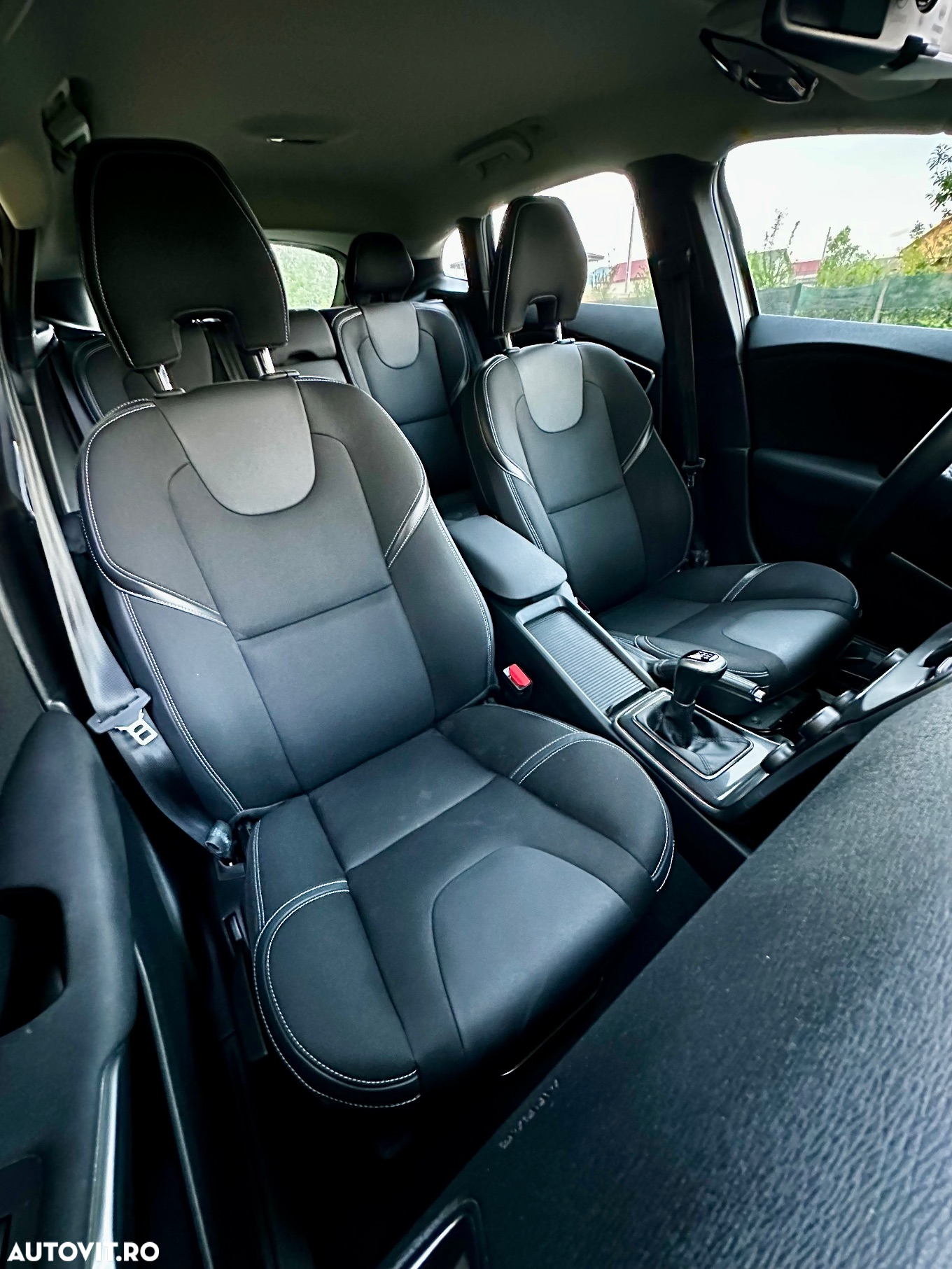 Volvo V40 D3 - 16