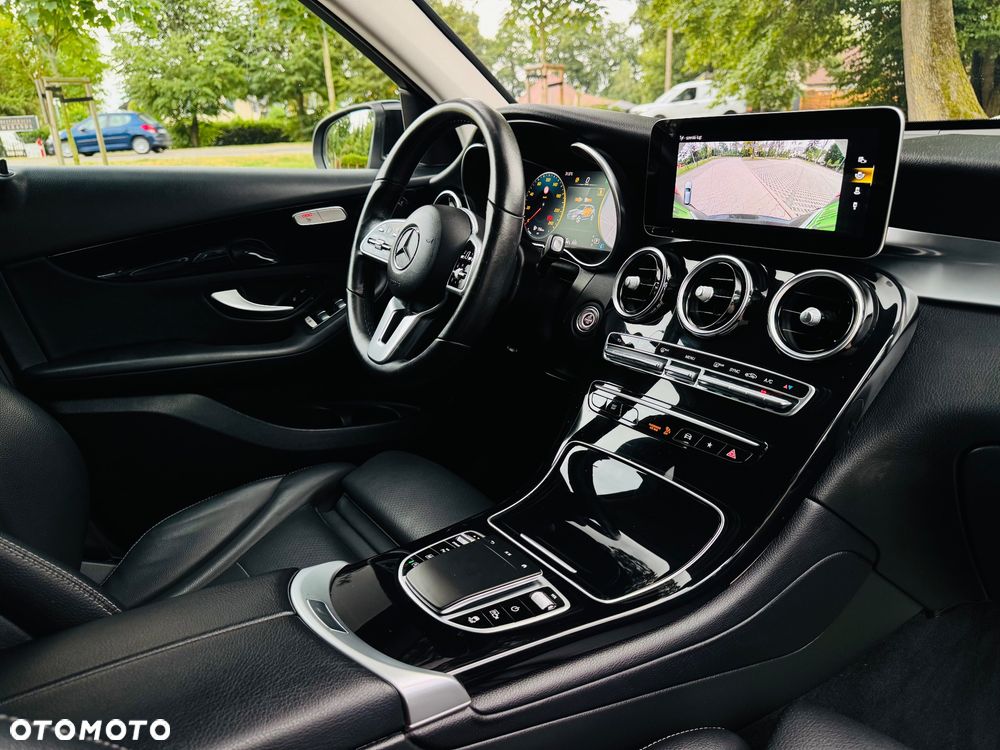 Mercedes-Benz GLC 200 d 4Matic 9G-TRONIC Edition Avantgarde - 36