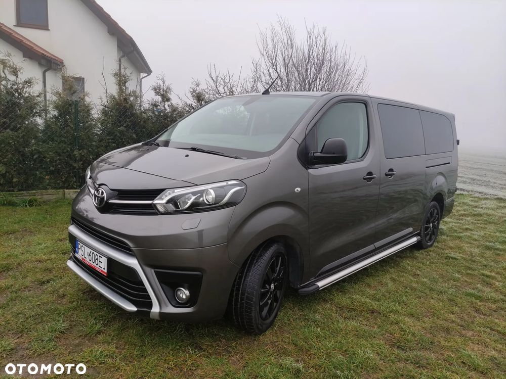 Toyota proace - 1
