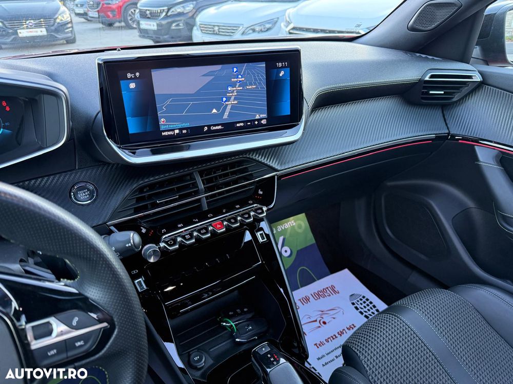 Peugeot 2008 1.2 L PureTech STT EAT8 GT Line - 28