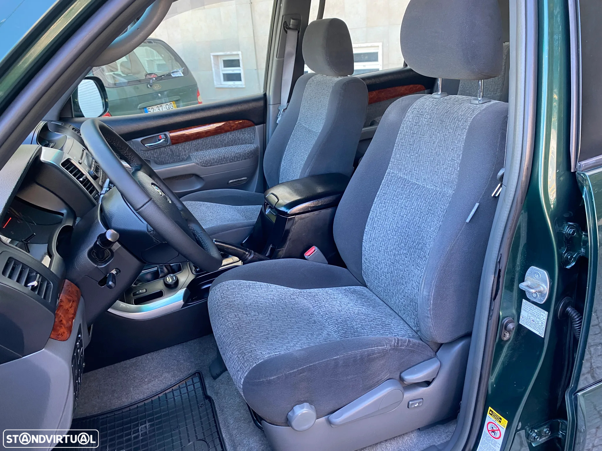 Toyota Land Cruiser D-4D Auto - 33