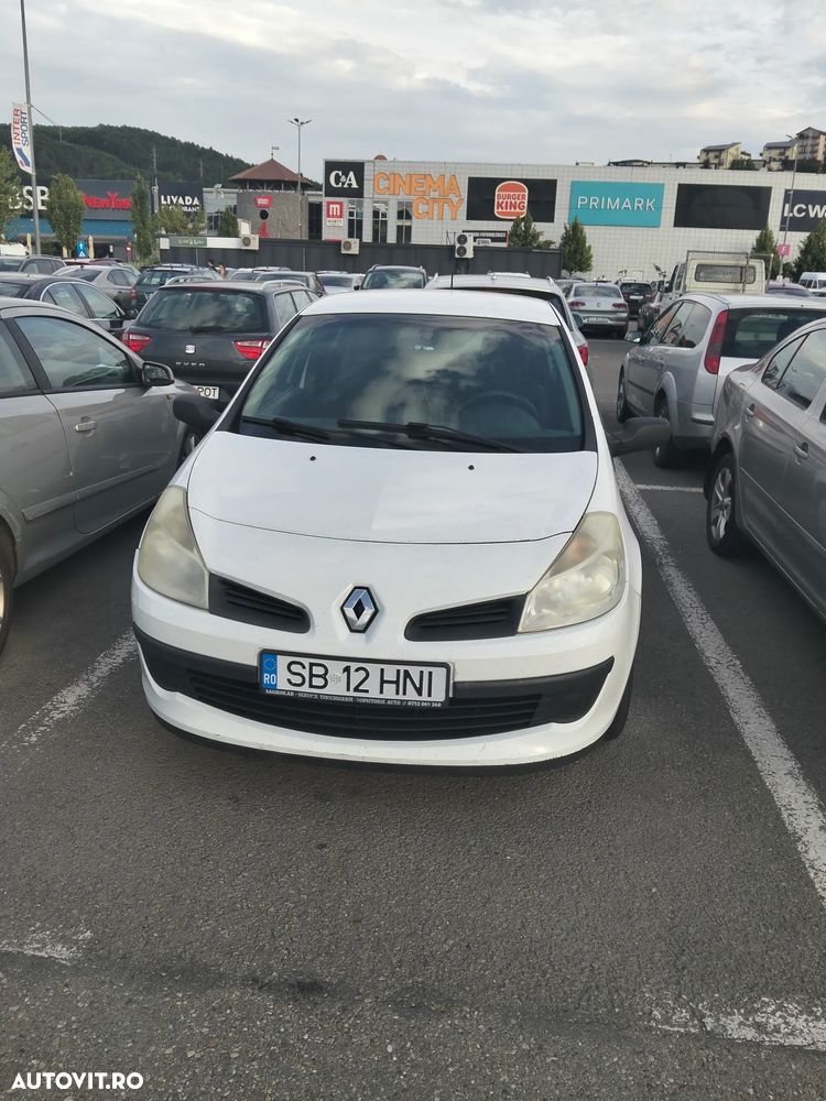 Renault Clio - 1