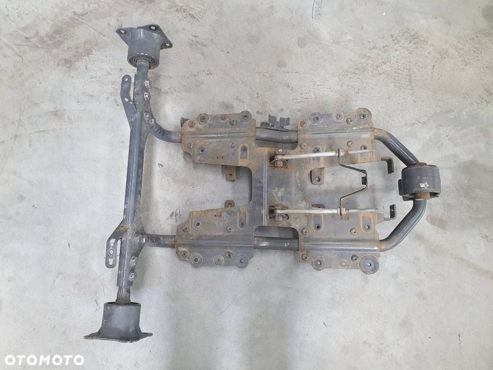 MOCOWANIE PODSTAWA AKUMULATORÓW WÓZEK DAF XF 106 1893766 - 1