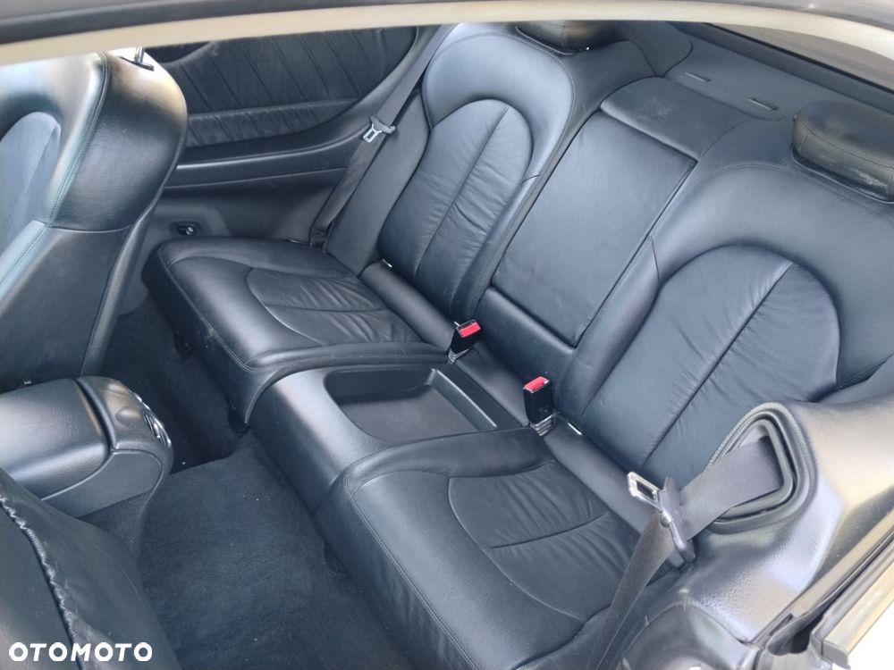 Mercedes-Benz CLK 320 CDI 7G-TRONIC Elegance - 25