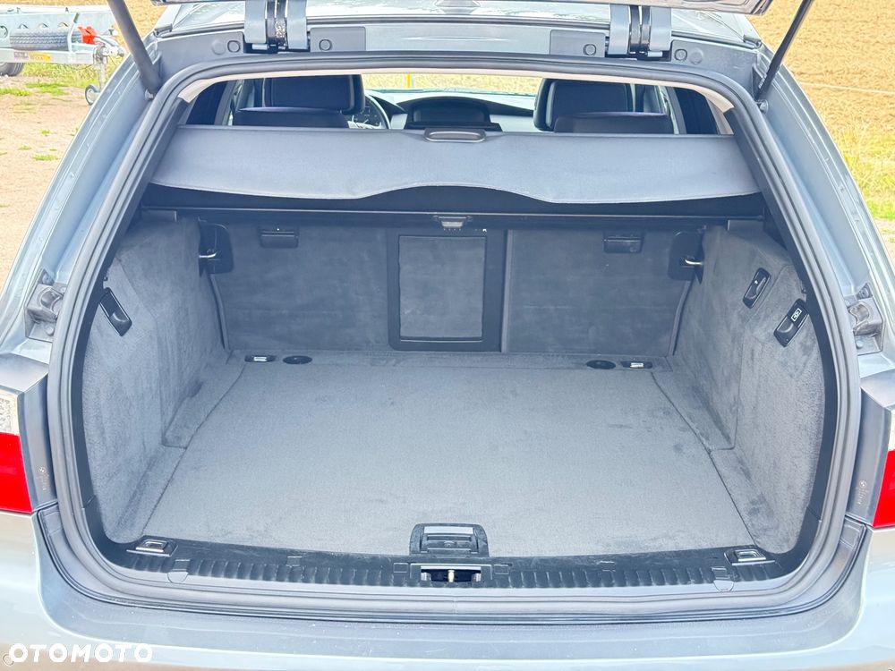 BMW Seria 5 - 32