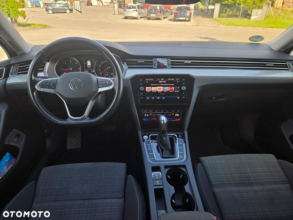 Volkswagen Passat 2.0 TDI SCR DSG Business - 13