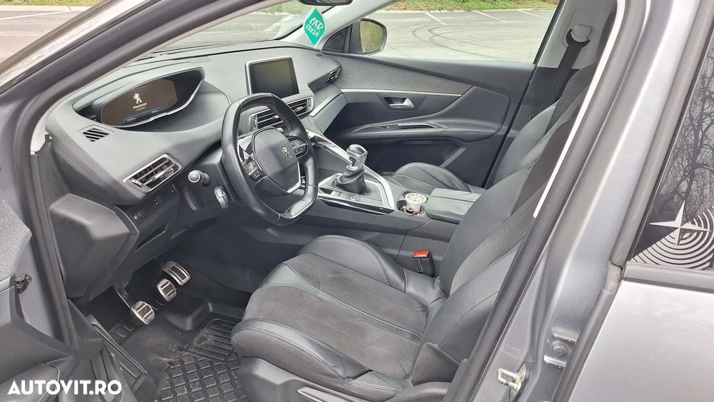 Peugeot 3008 1.2 PureTech Turbo S&S Allure - 12