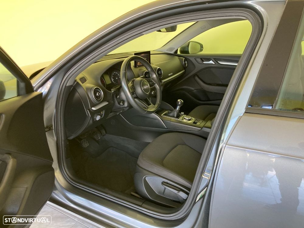 Audi A3 Sportback 1.6 TDI - 6