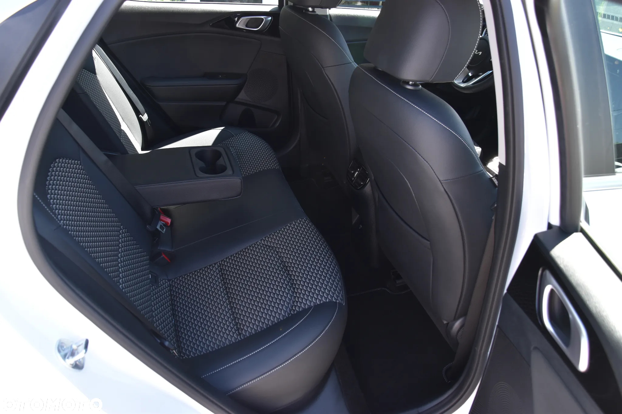 Kia XCeed 1.0 T-GDI L Business Line - 21