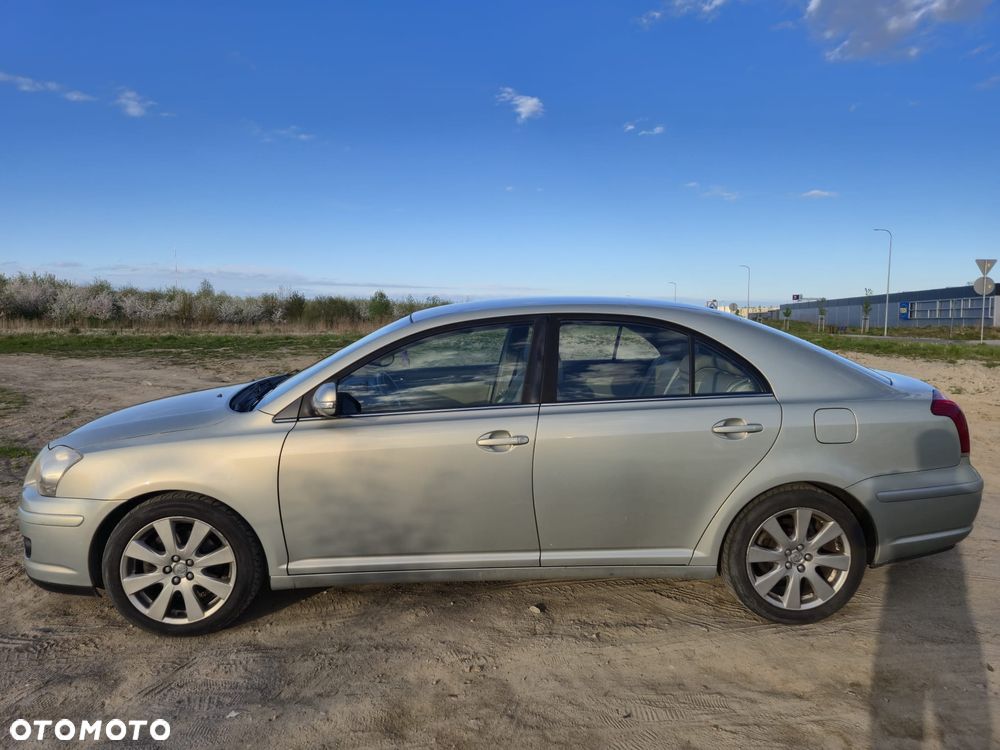 Toyota Avensis 2.0 D-4D Luna - 3