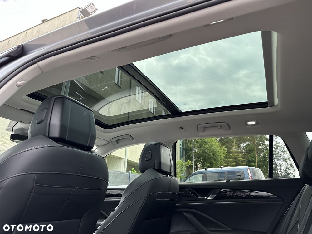 Volkswagen Passat Variant 1.5 TSI EVO Elegance DSG - 18