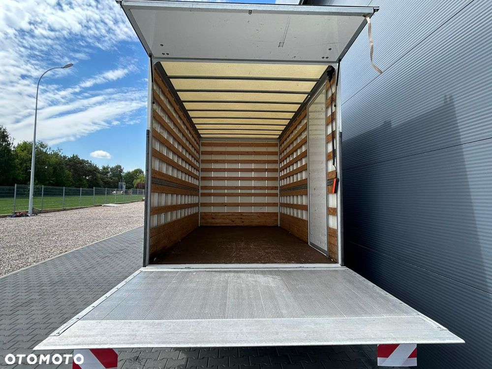 Iveco Daily 35C14 Kontener 8 palet + winda 1000kg + drzwi boczne + hak 3500kg **KLIMA**Serwis**Sprowadzony**2018R** - 8