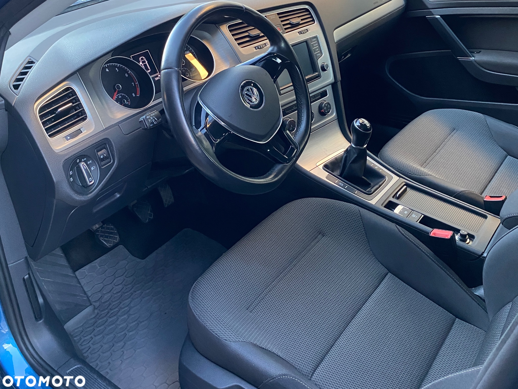 Volkswagen Golf VII 1.4 TSI BMT Comfortline - 14