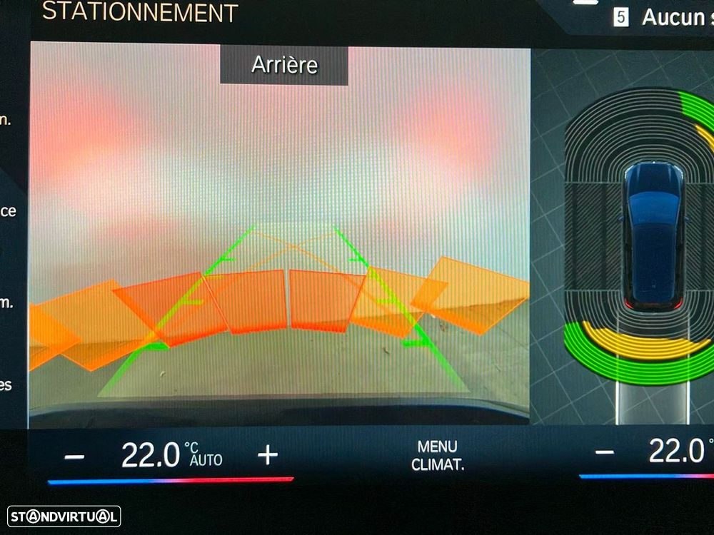 BMW 225xe Active Tourer - 14