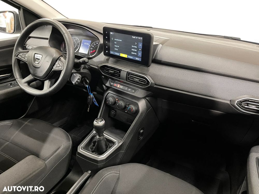 Dacia Logan TCe 90 MT6 Comfort - 9