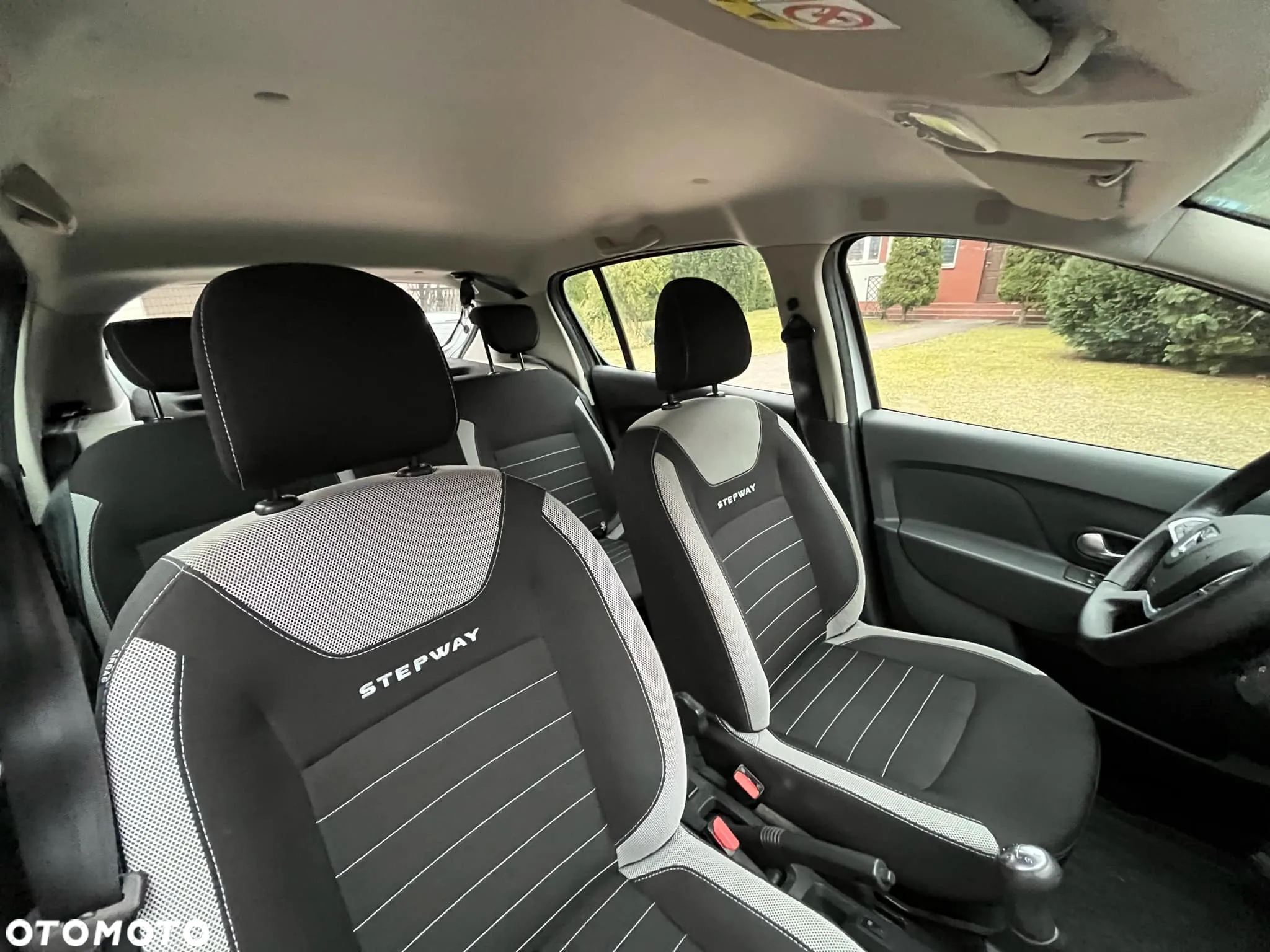 Dacia Sandero 0.9 TCe Laureate S&S - 13