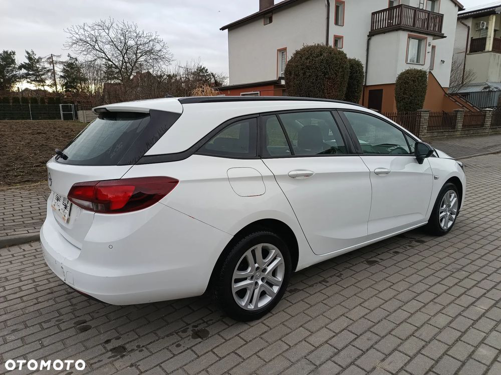 Opel Astra 1.5 D Start/Stop Business Edition - 11