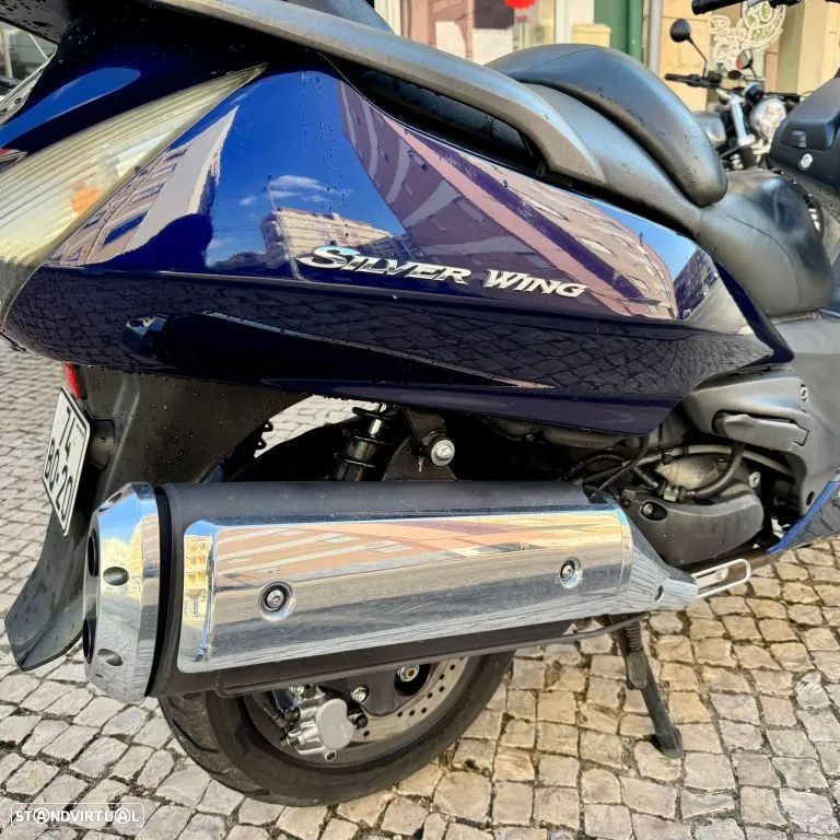 Honda Silver Wing 400 - 18