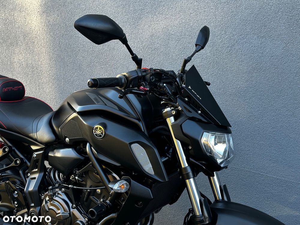 Yamaha MT - 12