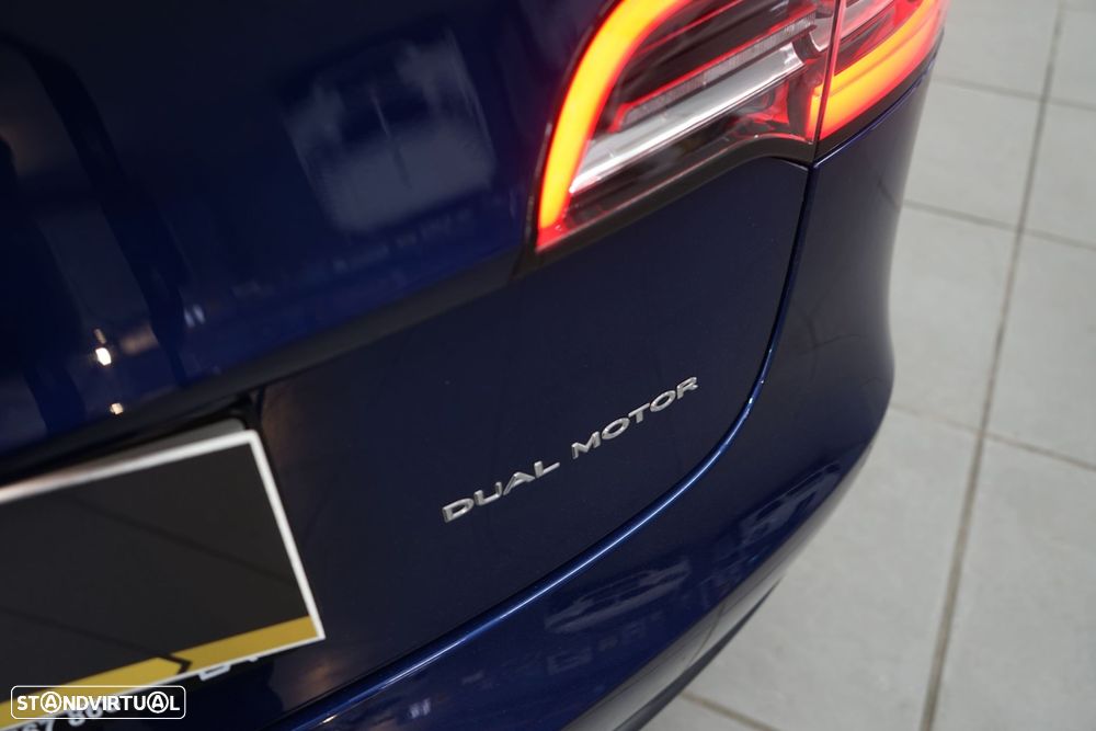 Tesla Model 3 Long-Range Dual Motor AWD - 15
