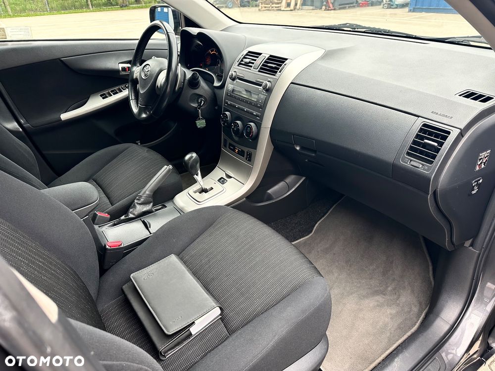 Toyota Corolla 1.4 D-4D Terra MM - 16
