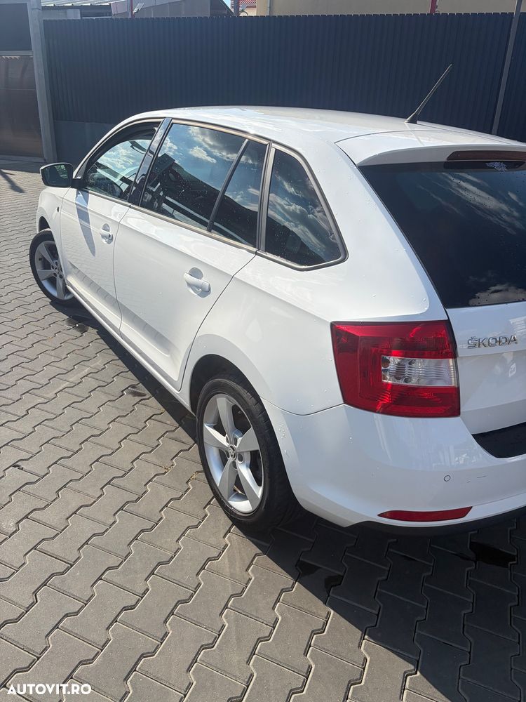 Skoda RAPID 1.2 TSI Style - 25