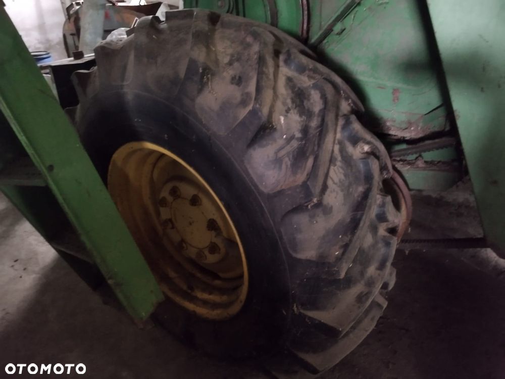 John Deere 955 - 8