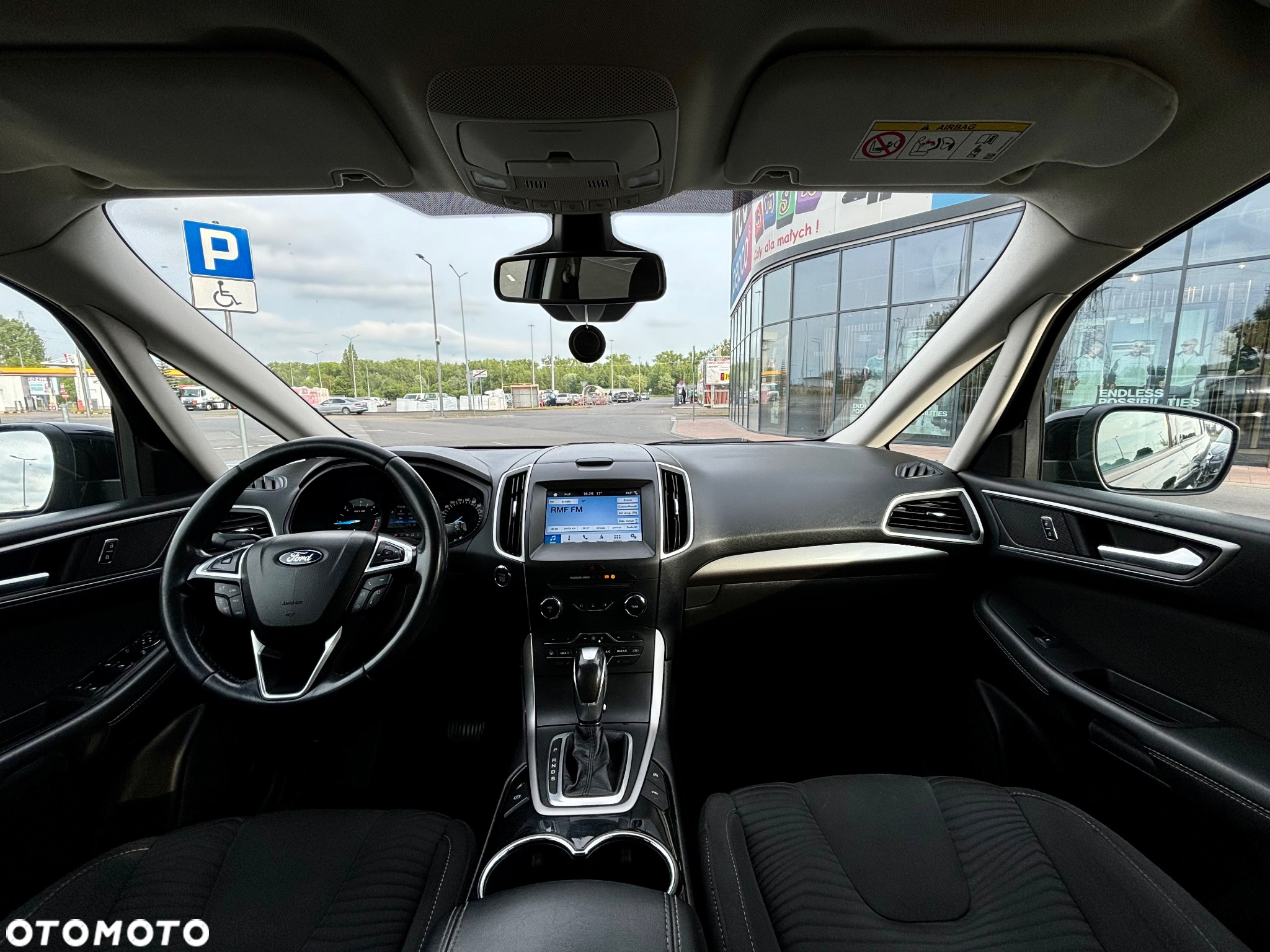 Ford S-Max - 13