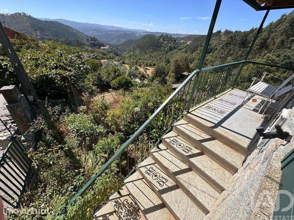 Casa / Villa T4 em Santa Cruz da Trapa e São Cristóvão de Lafões de 12 - Grande imagem: 3/28