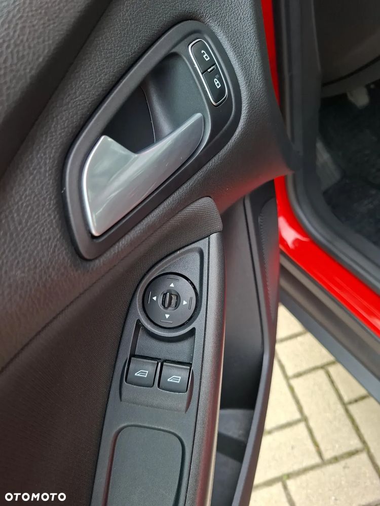 Ford Focus 1.6 Trend - 31