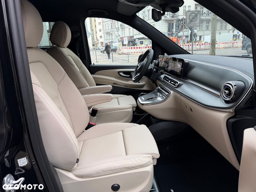 Mercedes-Benz Klasa V 300 d Extralang 9G-TRONIC Edition - 12