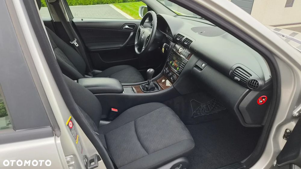 Mercedes-Benz Klasa C 200 Kompressor Classic Sport Edition - 9