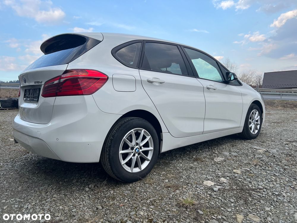 BMW Seria 2 216d Sport Line - 9