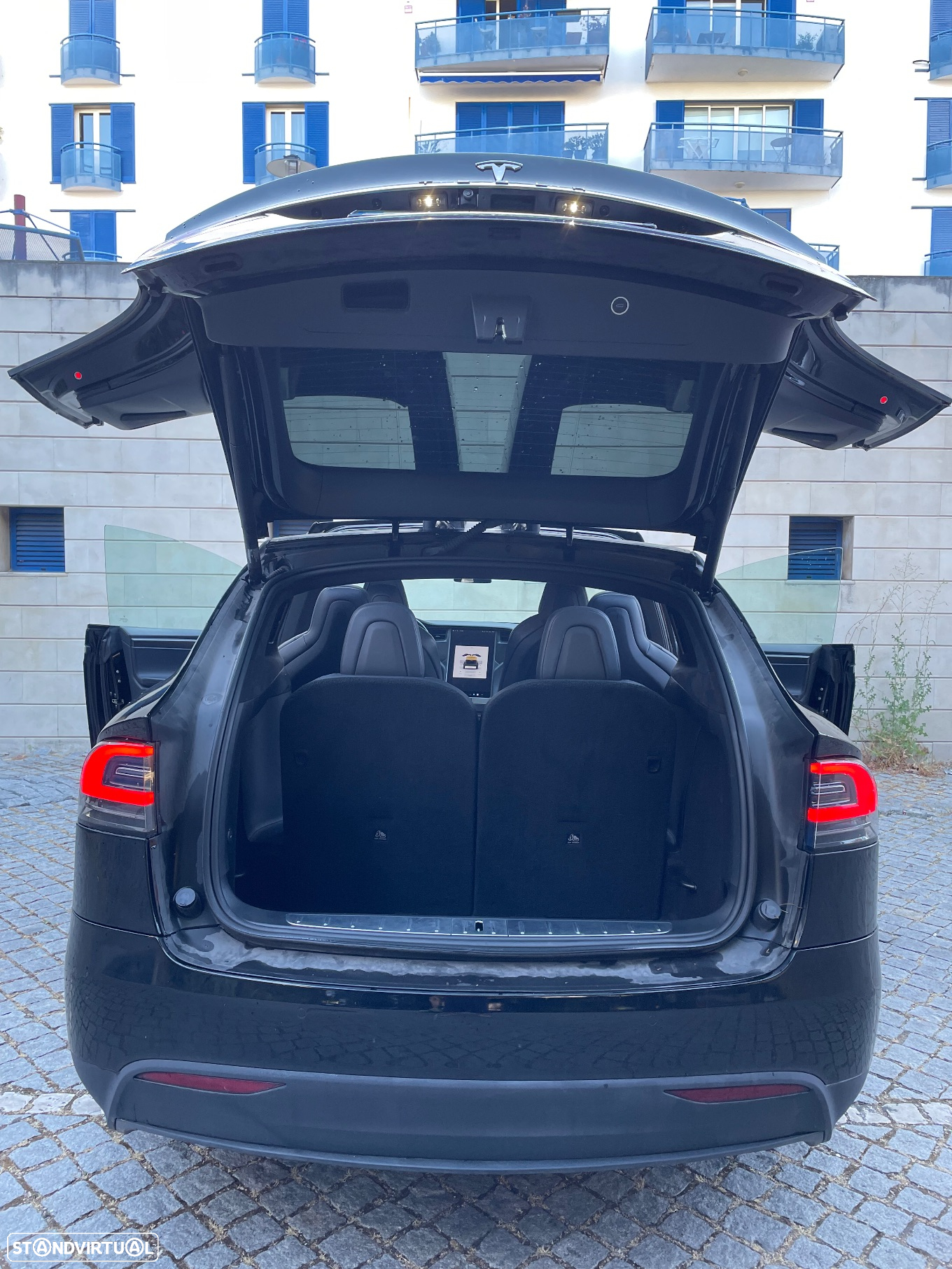 Tesla Model X 100D - 20