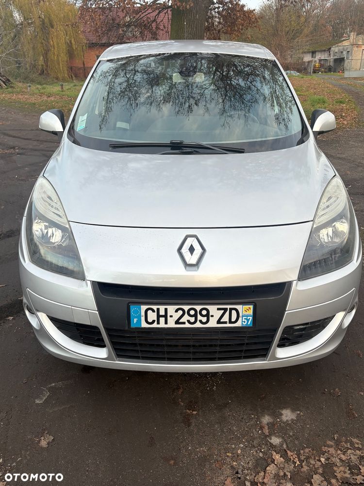 Renault Scenic - 1