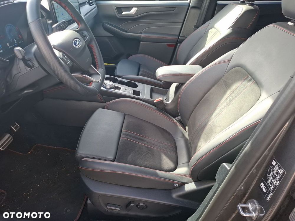 Ford Kuga - 16