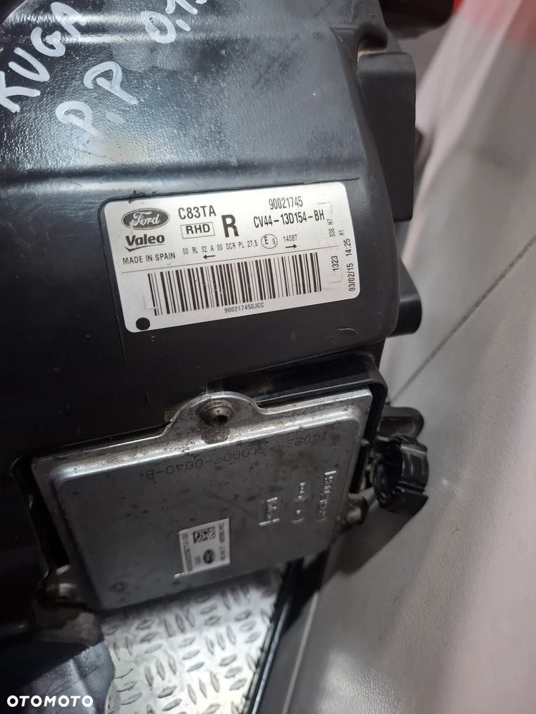 Lampa xenon kompletna Ford Kuga MK1 2015 rok nr CV4413D154BH - 3