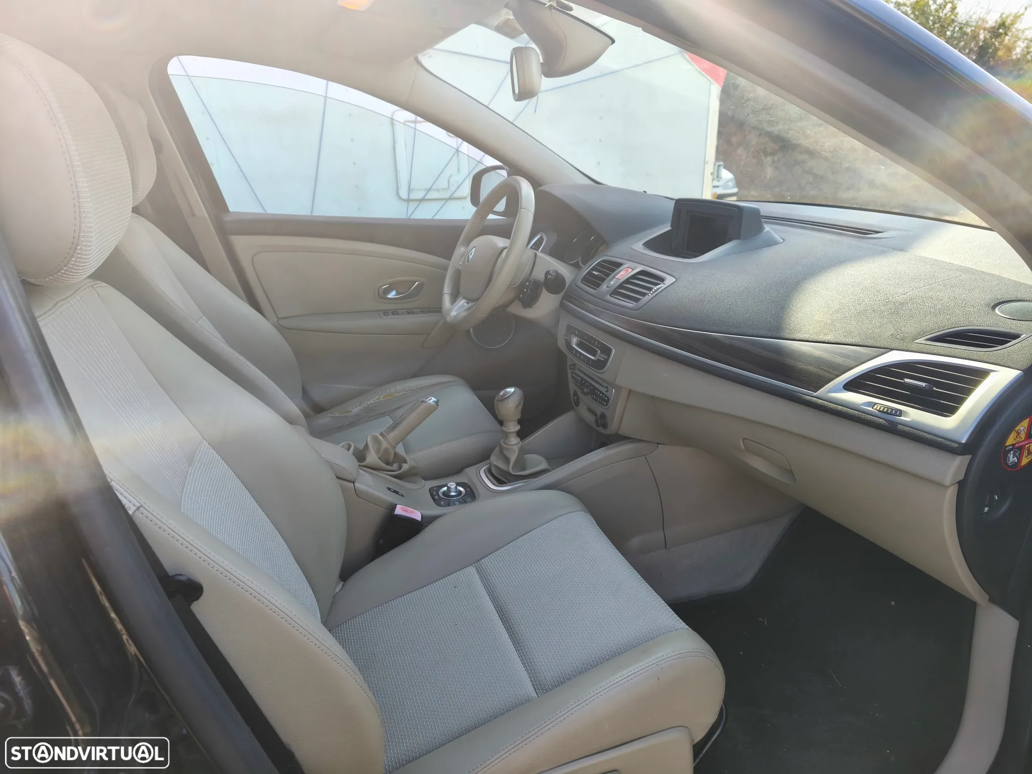 Renault Mégane 1.5 dCi Dynamique - 6