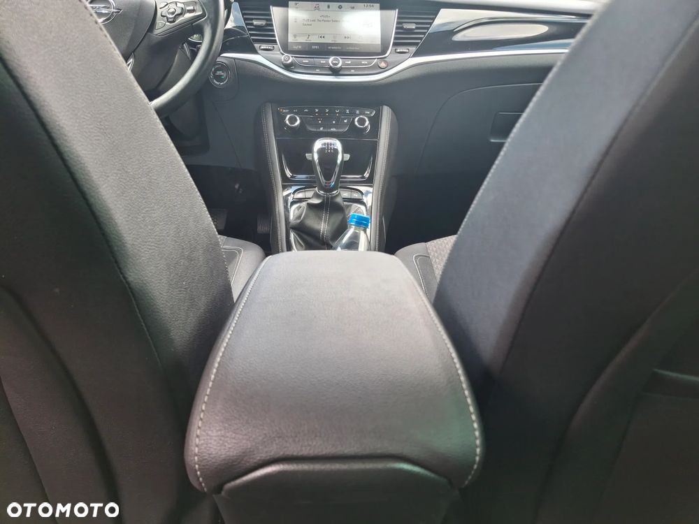 Opel Astra 1.6 Turbo Start/Stop Dynamic - 24