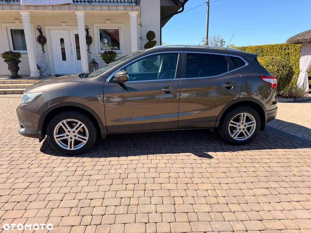 Nissan Qashqai 1.6 DCi N-Connecta - 2
