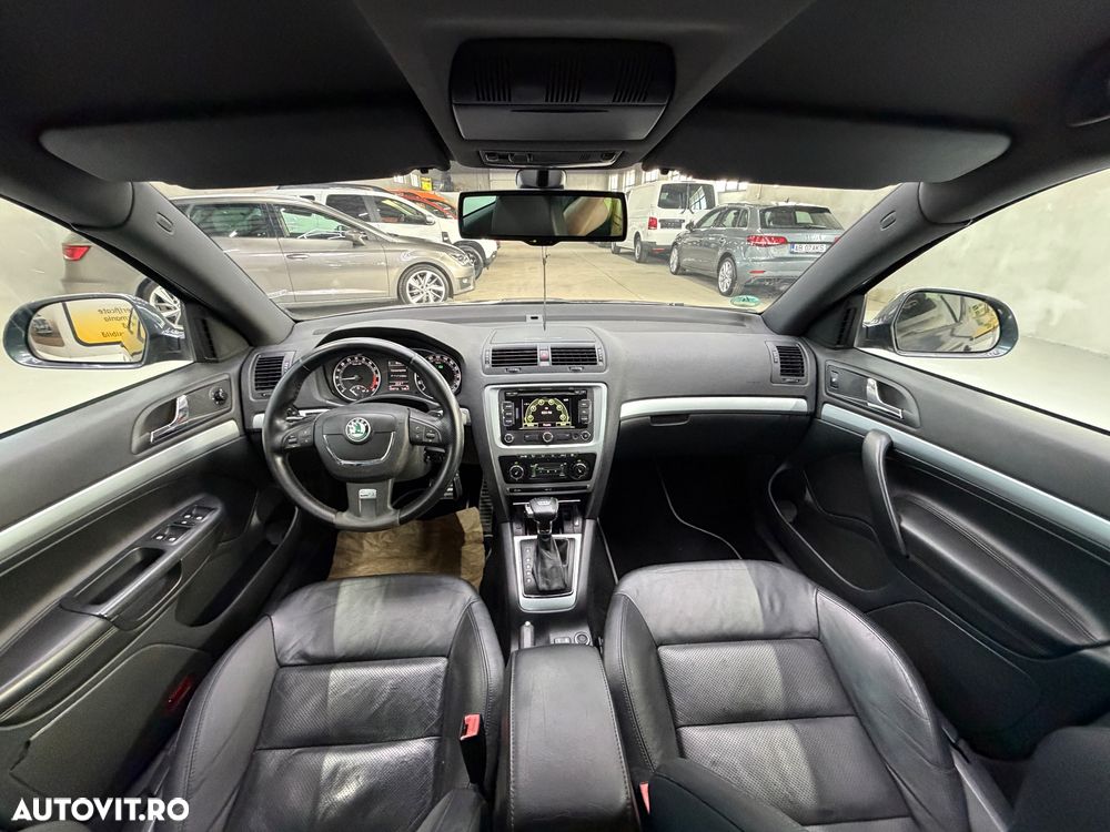 Skoda Octavia 2.0 TDI DPF DSG RS - 19