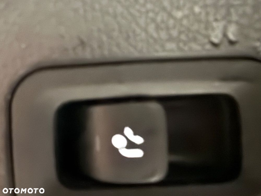 Mercedes-Benz GLB 220 d 4-Matic AMG Line 8G-DCT - 17