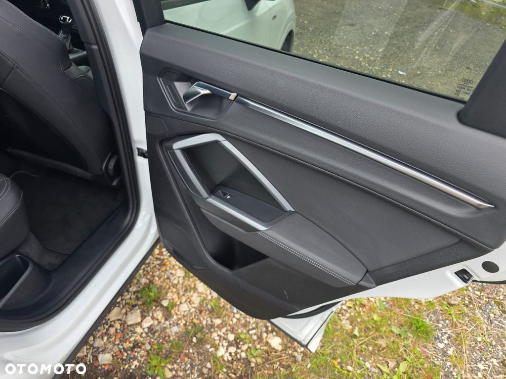 Audi Q3 2.0 TDI Quattro Sport S tronic - 23