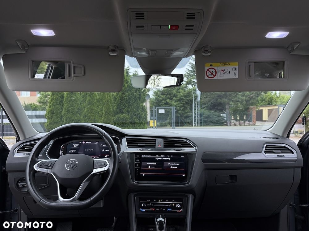 Volkswagen Tiguan - 32
