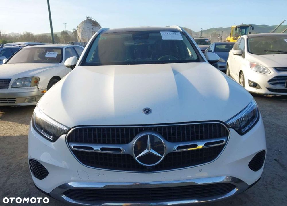 Mercedes-Benz GLC - 3