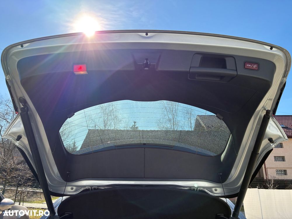 Mercedes-Benz GLA 250 4MATIC 7G-DCT AMG Line - 14