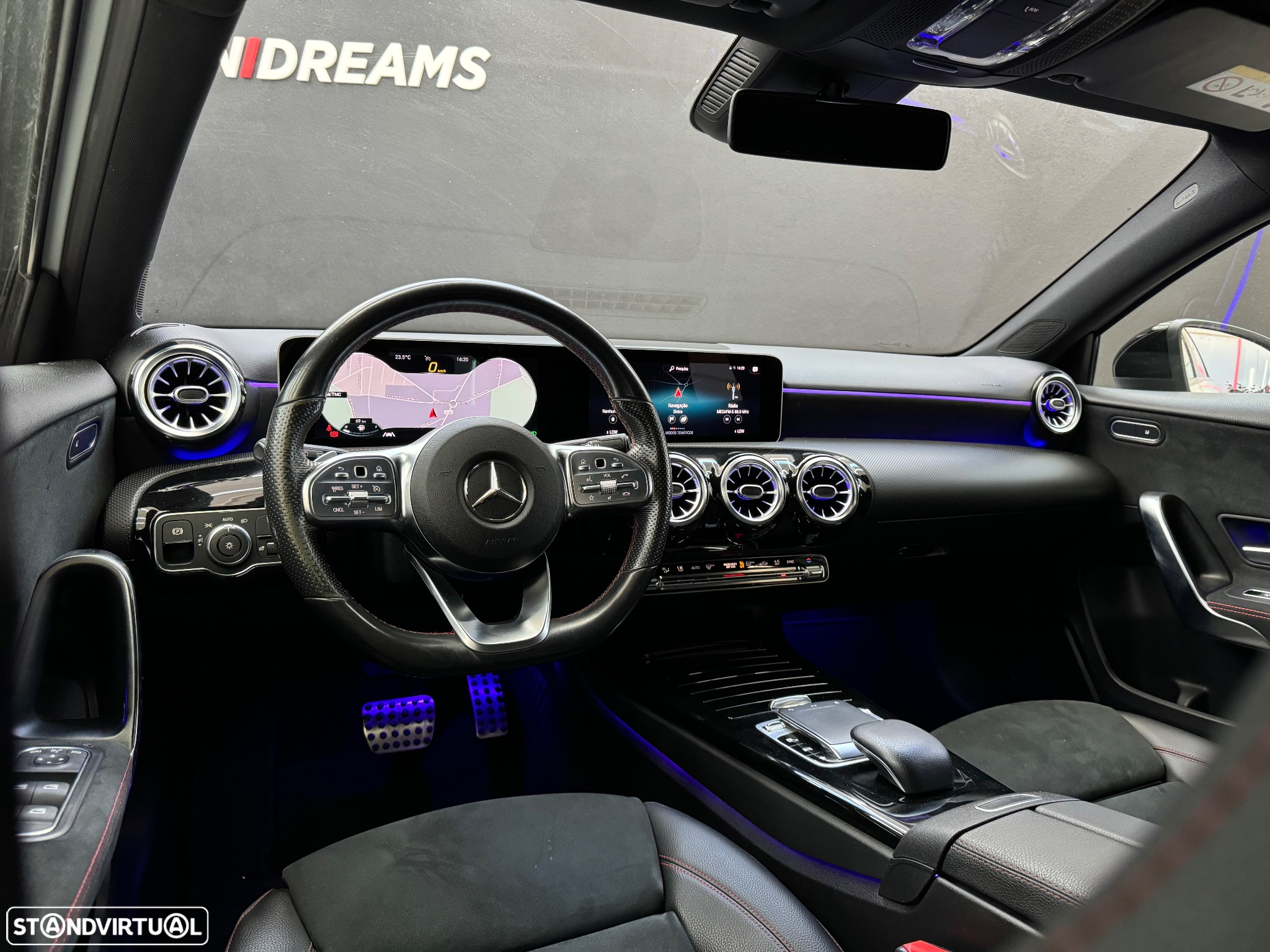 Mercedes-Benz A 180 d 7G-DCT AMG Line - 3