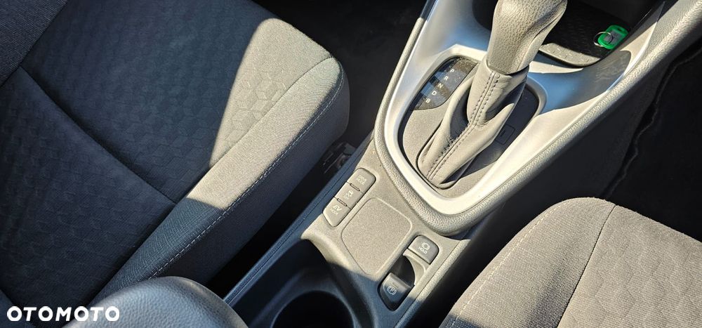 Toyota Yaris 116 1.5 VVT-i Comfort - 14